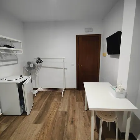 Con Bano - M A N U E L A Homestay *